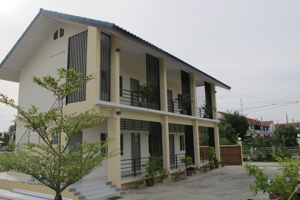 Sweet Dreams Hotel Phetchaburi Bagian luar foto