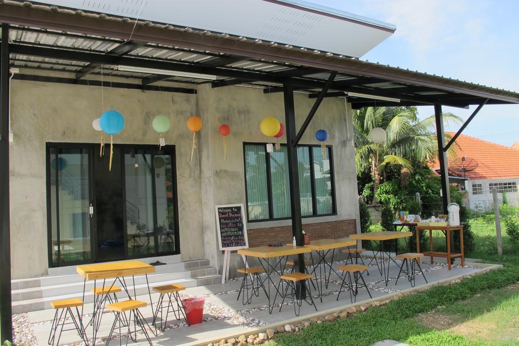 Sweet Dreams Hotel Phetchaburi Bagian luar foto