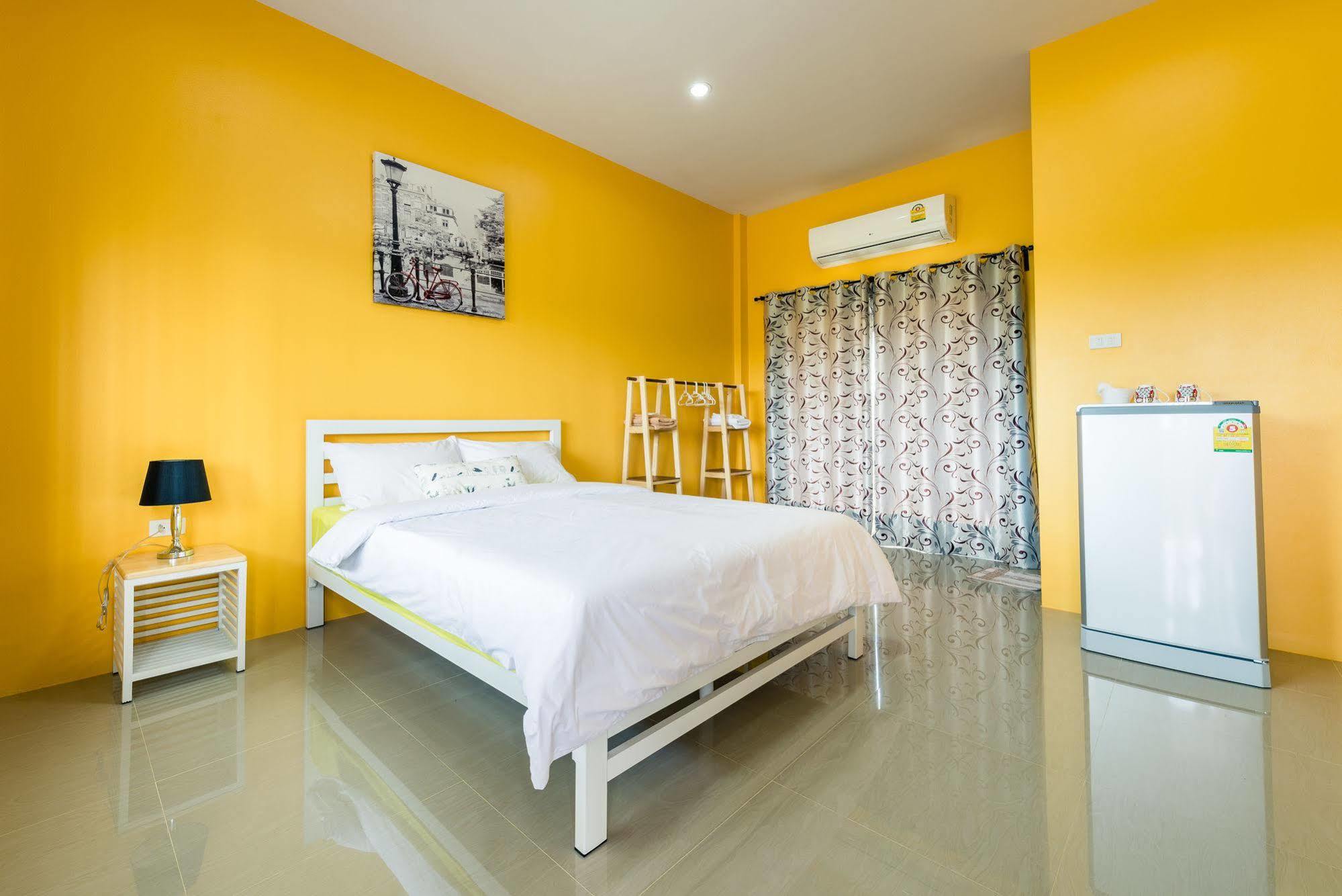 Sweet Dreams Hotel Phetchaburi Bagian luar foto